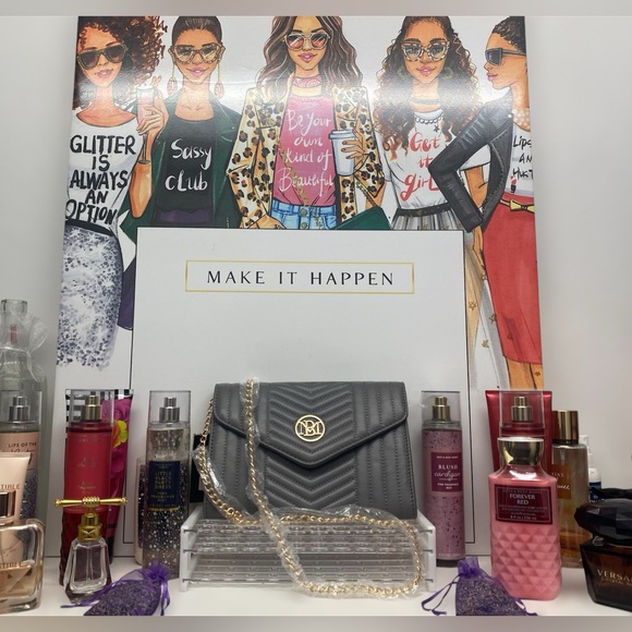 Badgley Mischka Gray and Gold Crossbody Bag || Gray - Picture 15 of 16